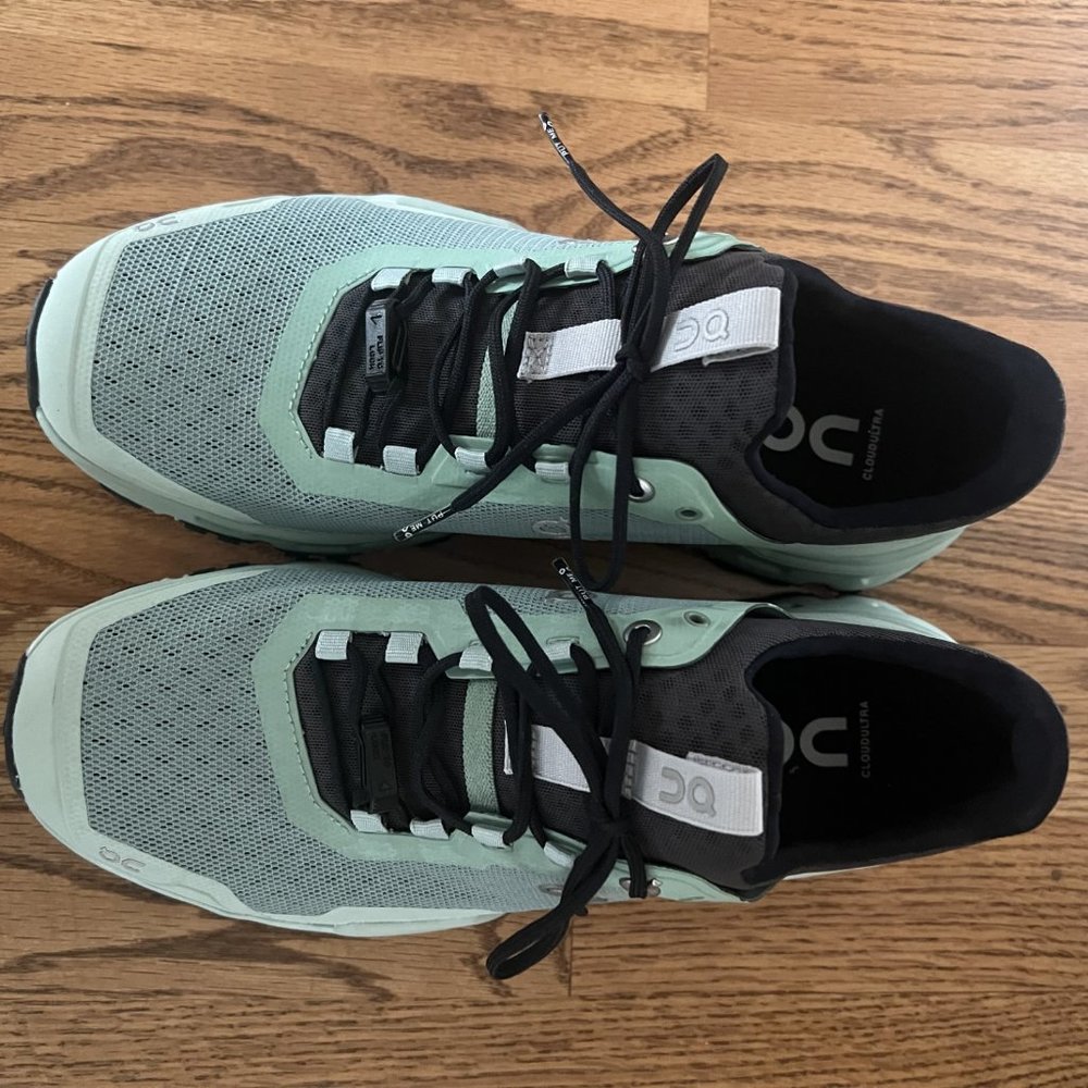 On Cloudultra Trail-Running Shoes women's size 9 Mint green Helion